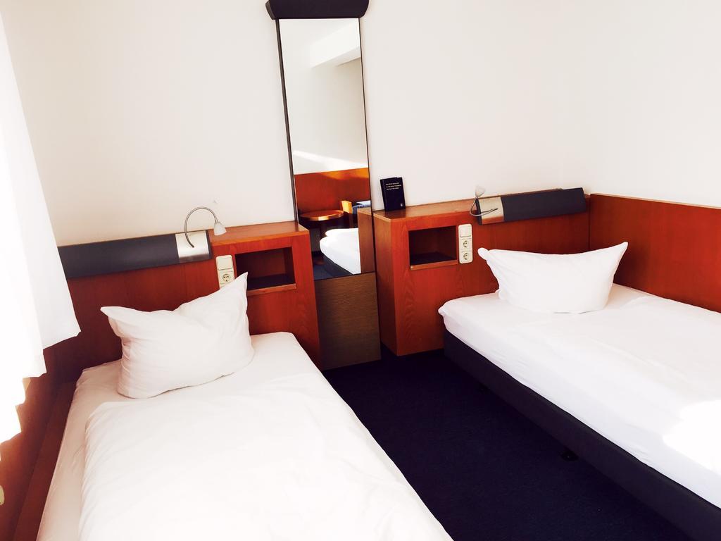 Hotel Imperial Wuppertal Buitenkant foto